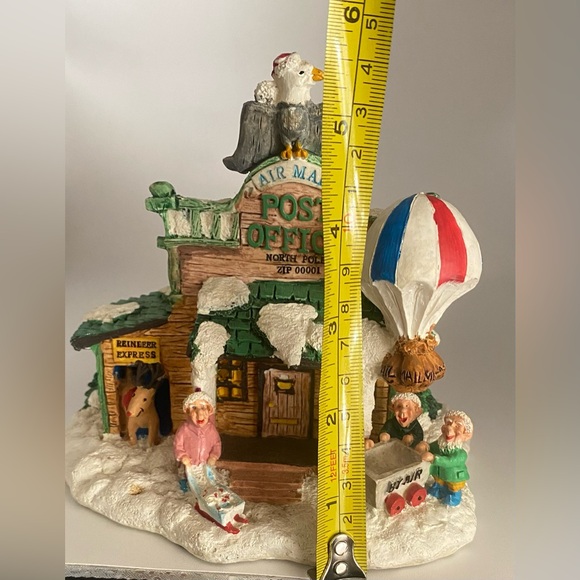 Santa's Town at the North Pole Christmas Village Post Office Air Mail 1995 EUC - Picture 16 of 16